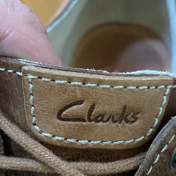 Clarks Men's Size 10M Tan Leather Low Oxford Shoes in EUC - Picture 14 of 16